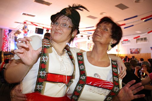 Weiberfastnacht 2010: Bild 10 von 85