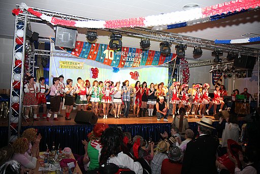 Weiberfastnacht 2010: Bild 18 von 85