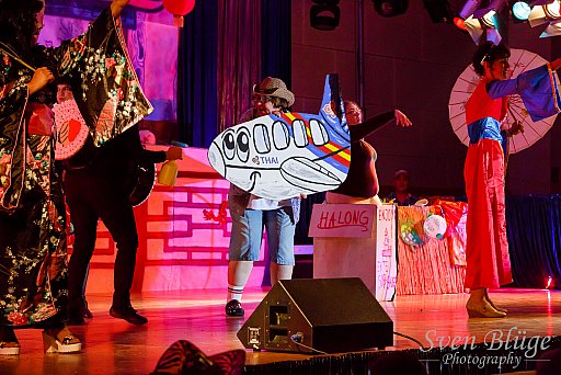 Weiberfastnacht: Bild 81 von 177