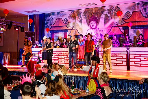 Weiberfastnacht: Bild 171 von 177