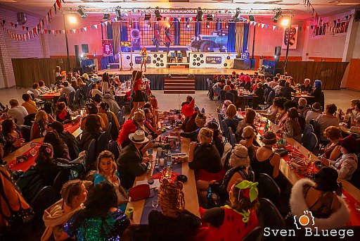 Weiberfastnacht 2019: Bild 2 von 150