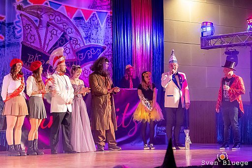 Weiberfastnacht 2024: Bild 40 von 154