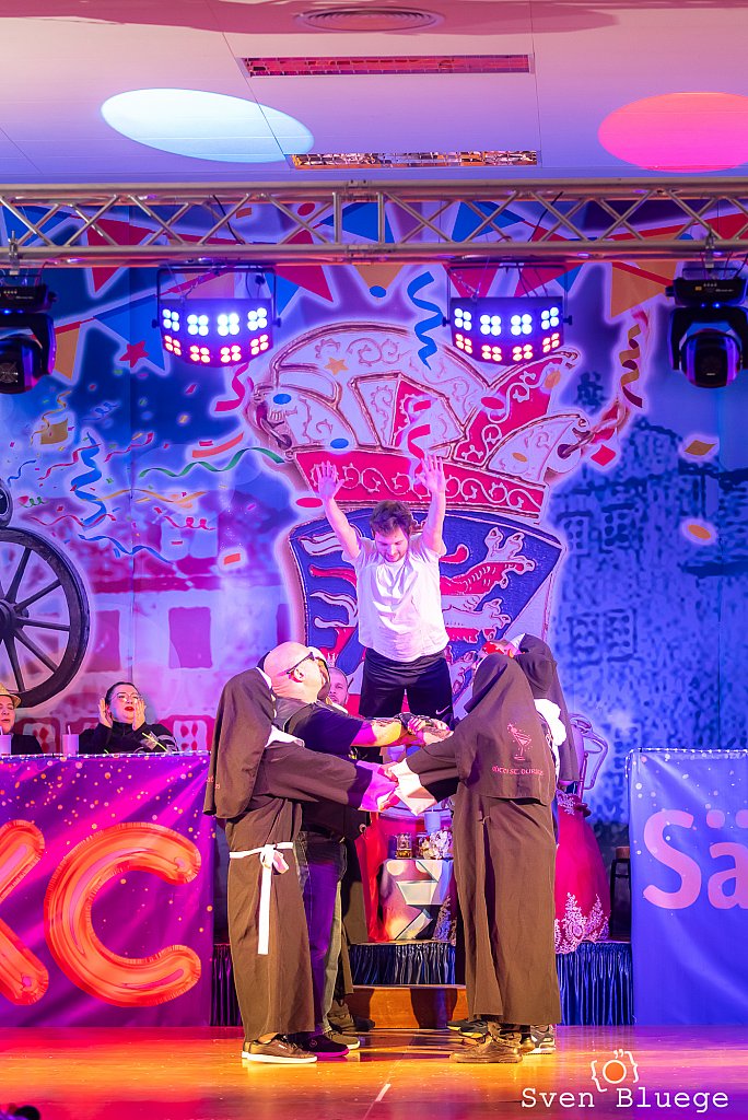 Weiberfastnacht 2025: Bild 74 von 186