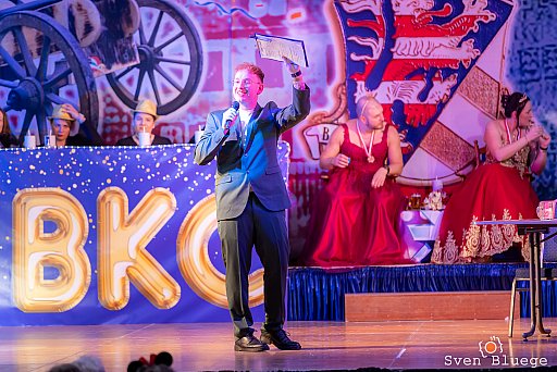 Weiberfastnacht 2025: Bild 83 von 186