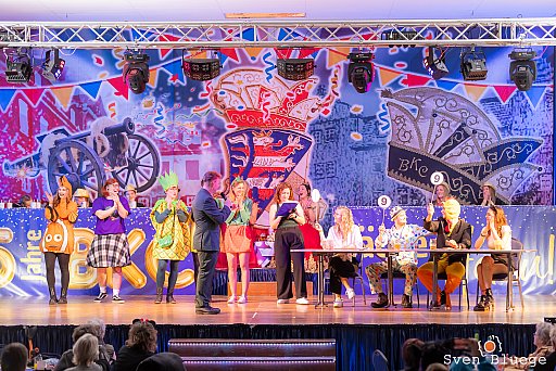 Weiberfastnacht 2025: Bild 90 von 186