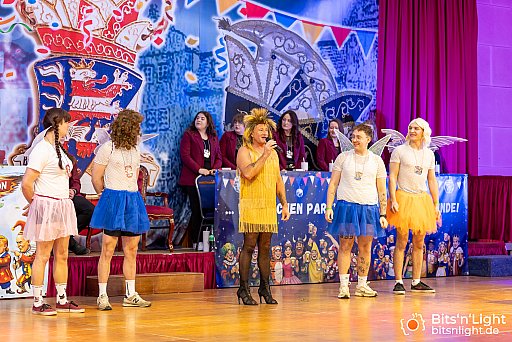Weiberfastnacht 2026: Bild 19 von 170